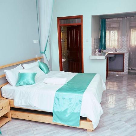 Westway Luxury Suites Mbarara Extérieur photo