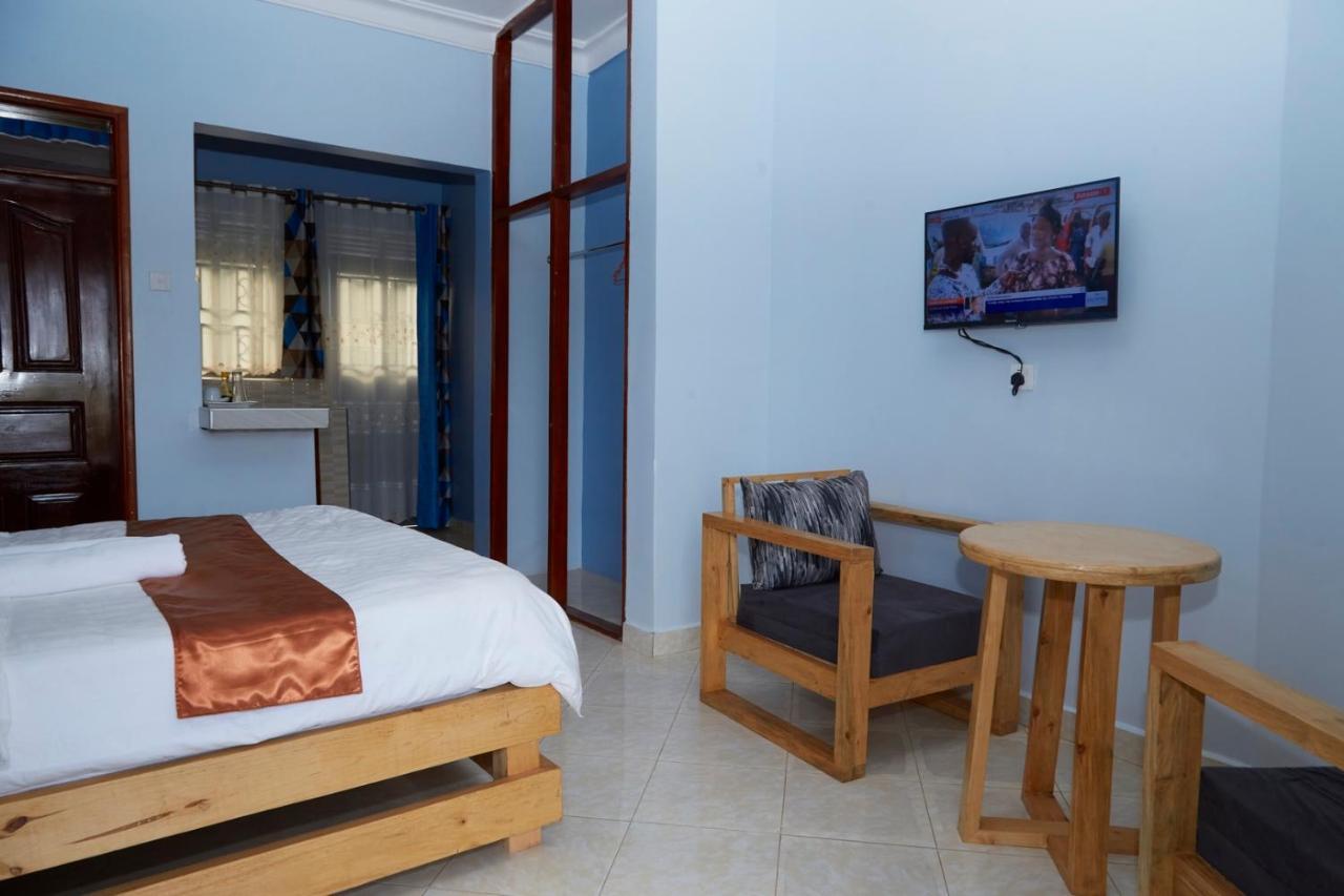 Westway Luxury Suites Mbarara Extérieur photo