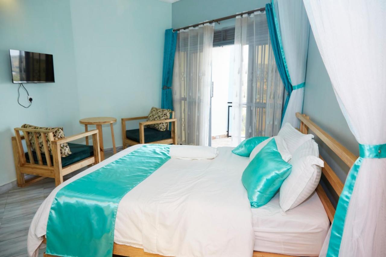 Westway Luxury Suites Mbarara Extérieur photo