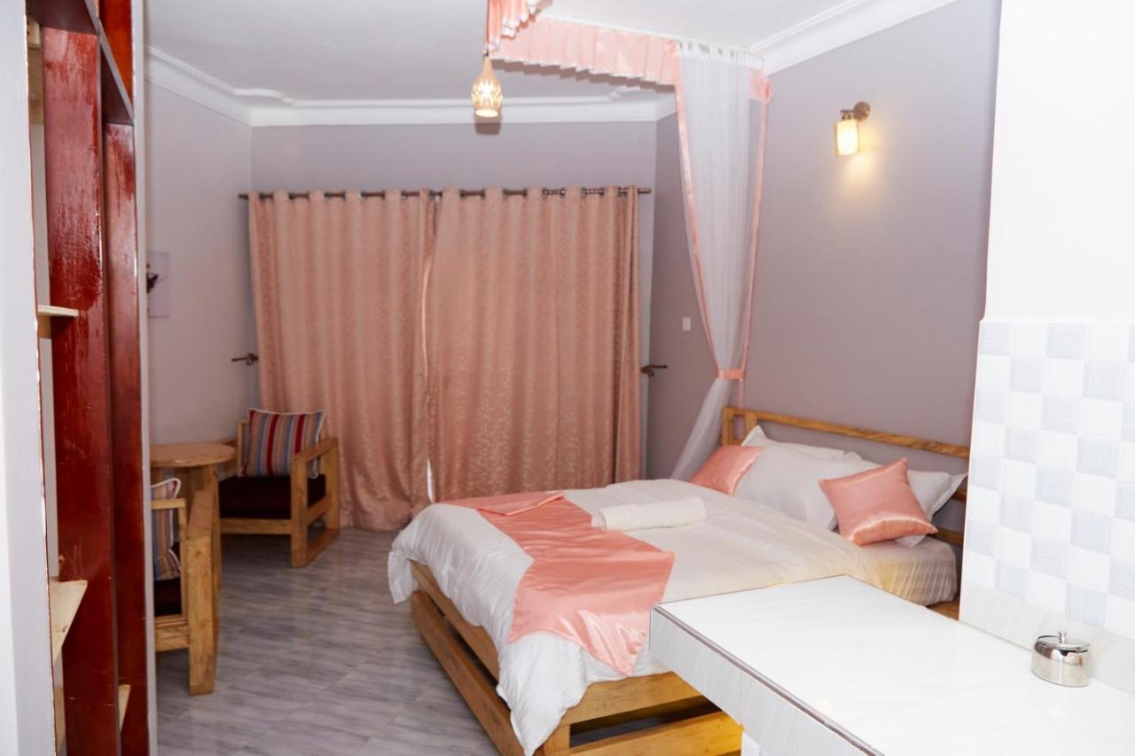 Westway Luxury Suites Mbarara Extérieur photo