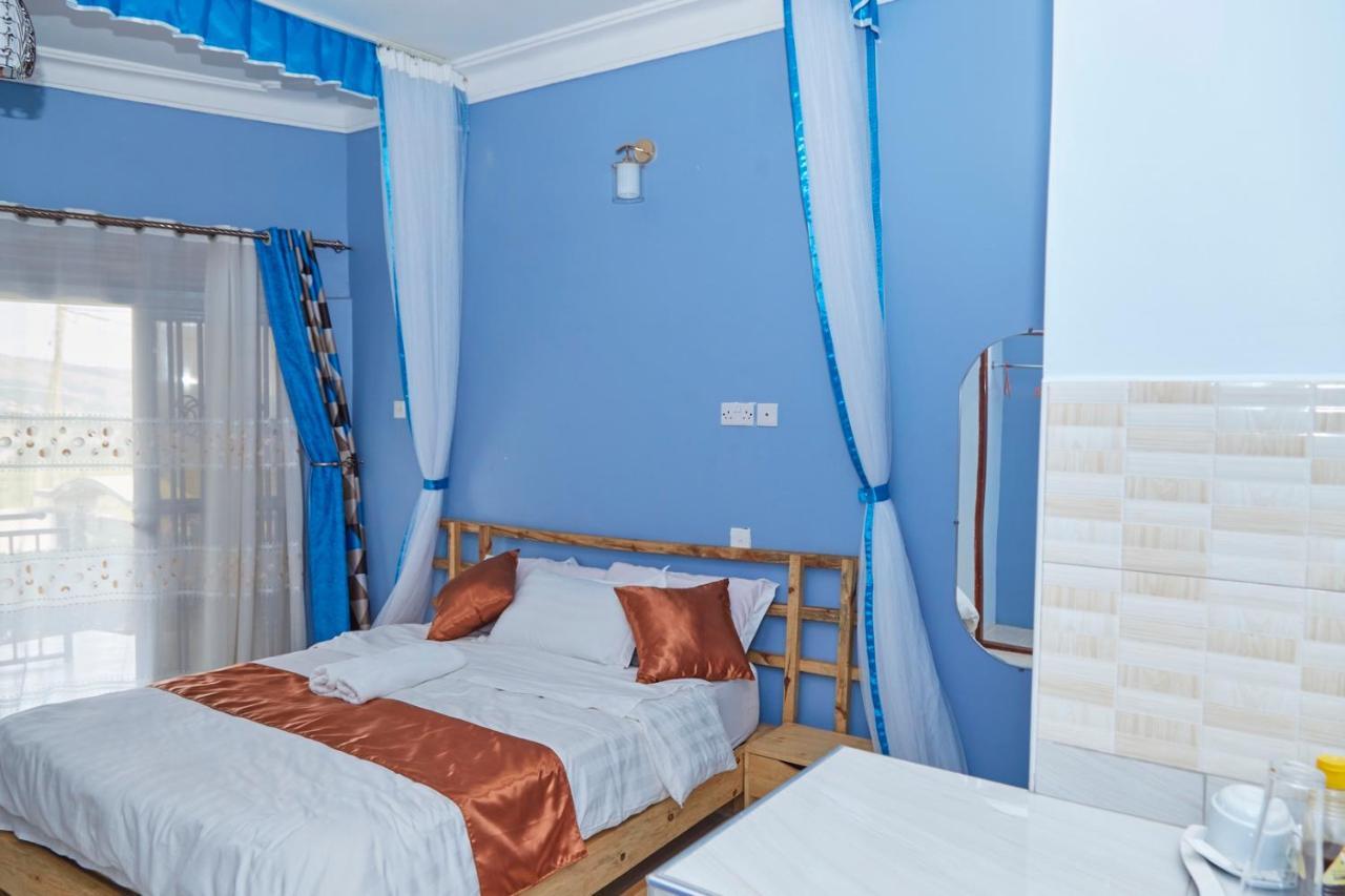 Westway Luxury Suites Mbarara Extérieur photo