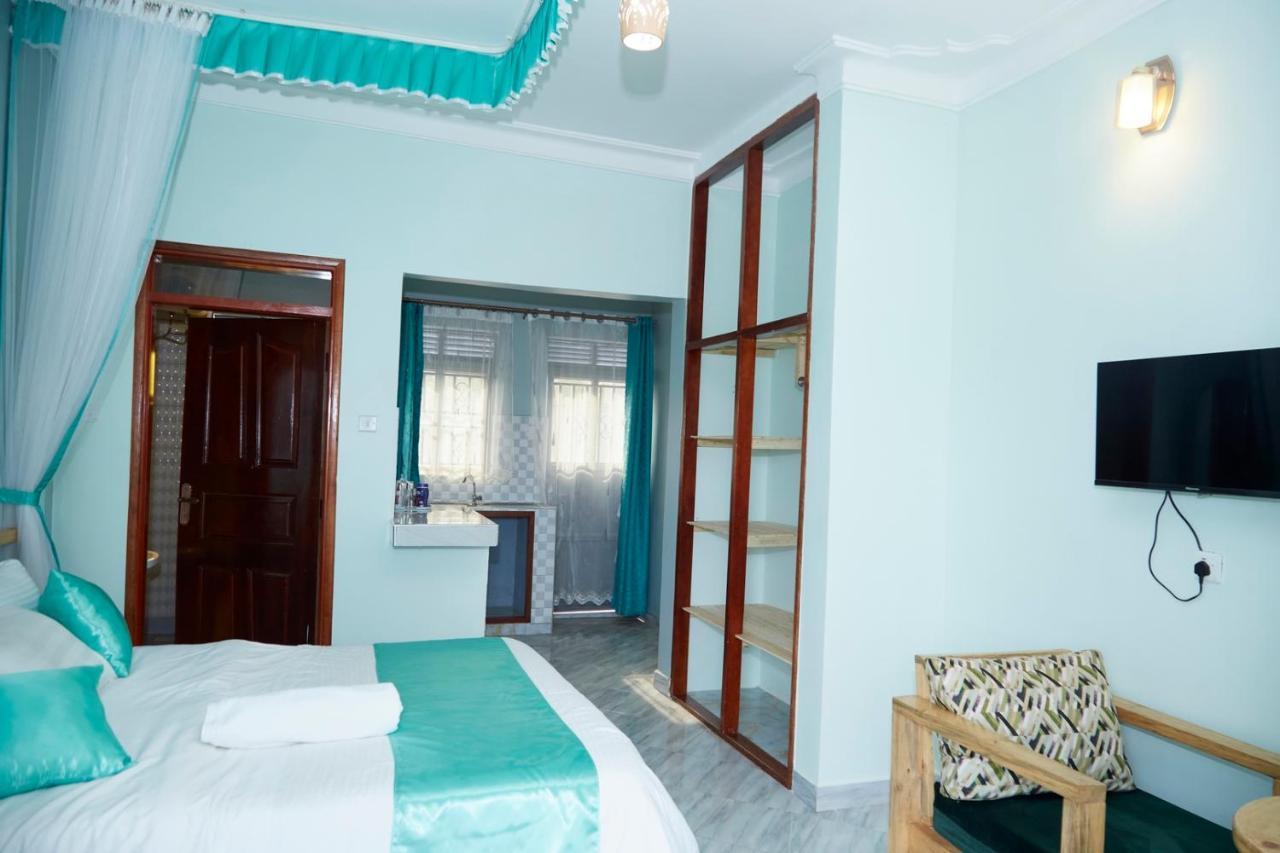 Westway Luxury Suites Mbarara Extérieur photo