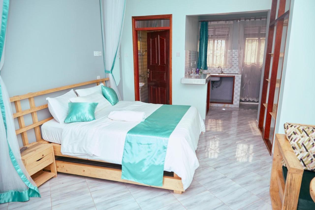 Westway Luxury Suites Mbarara Extérieur photo